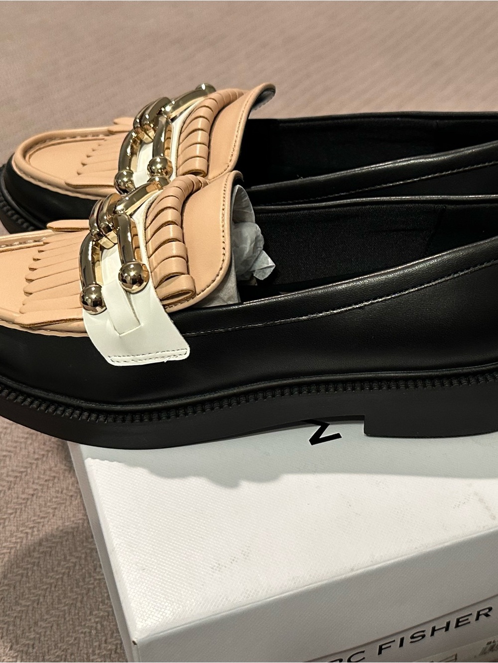Marc Fisher Calisto Black & Beige Vamp Tassle Loafers with Gold Hardware NEW - Picture 7 of 7